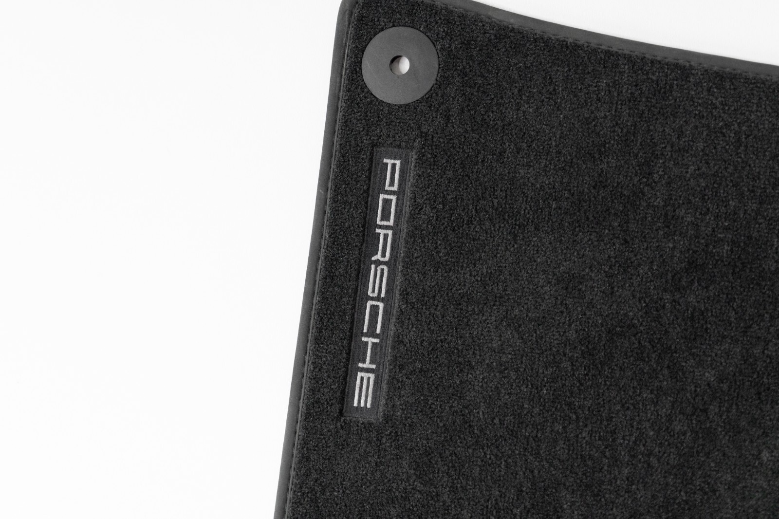 Porsche Cayenne 2010-2015 OEM Front Right Carpet Floor Mat Porsche Trademark – Image 6