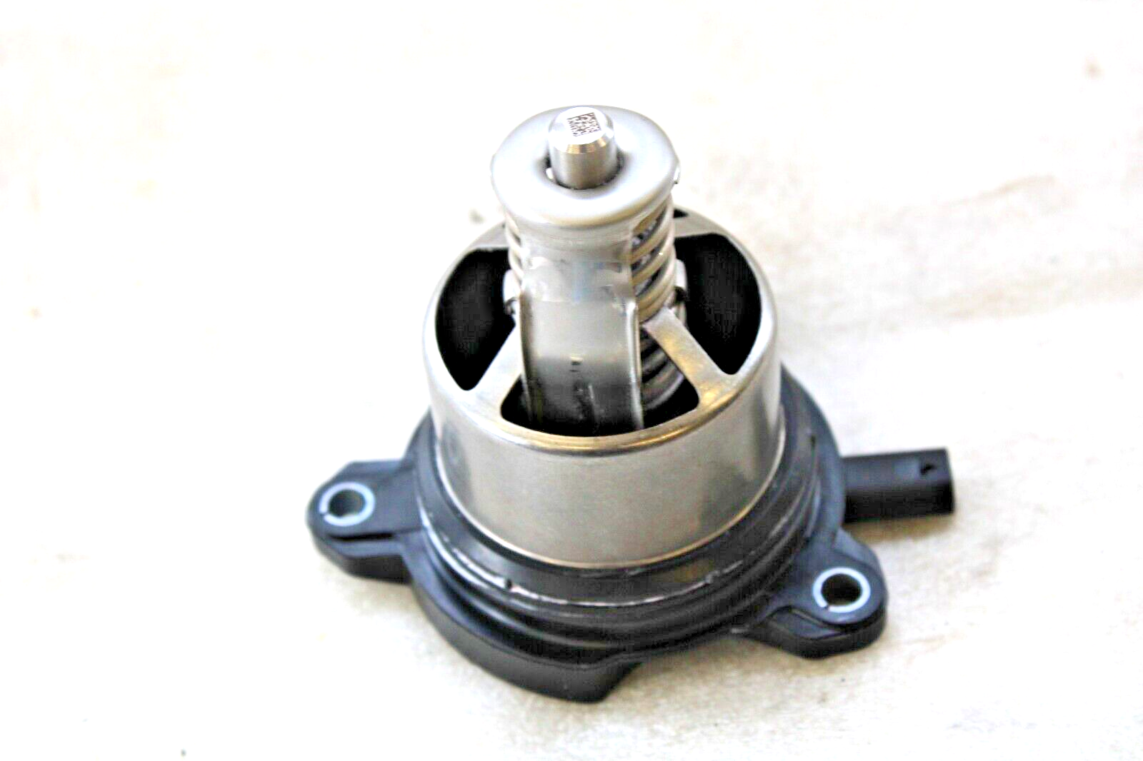 Audi A8 RS6 RS7 RSQ8 S8 SQ7 SQ8 2019-2023 OEM Engine Coolant Thermostat