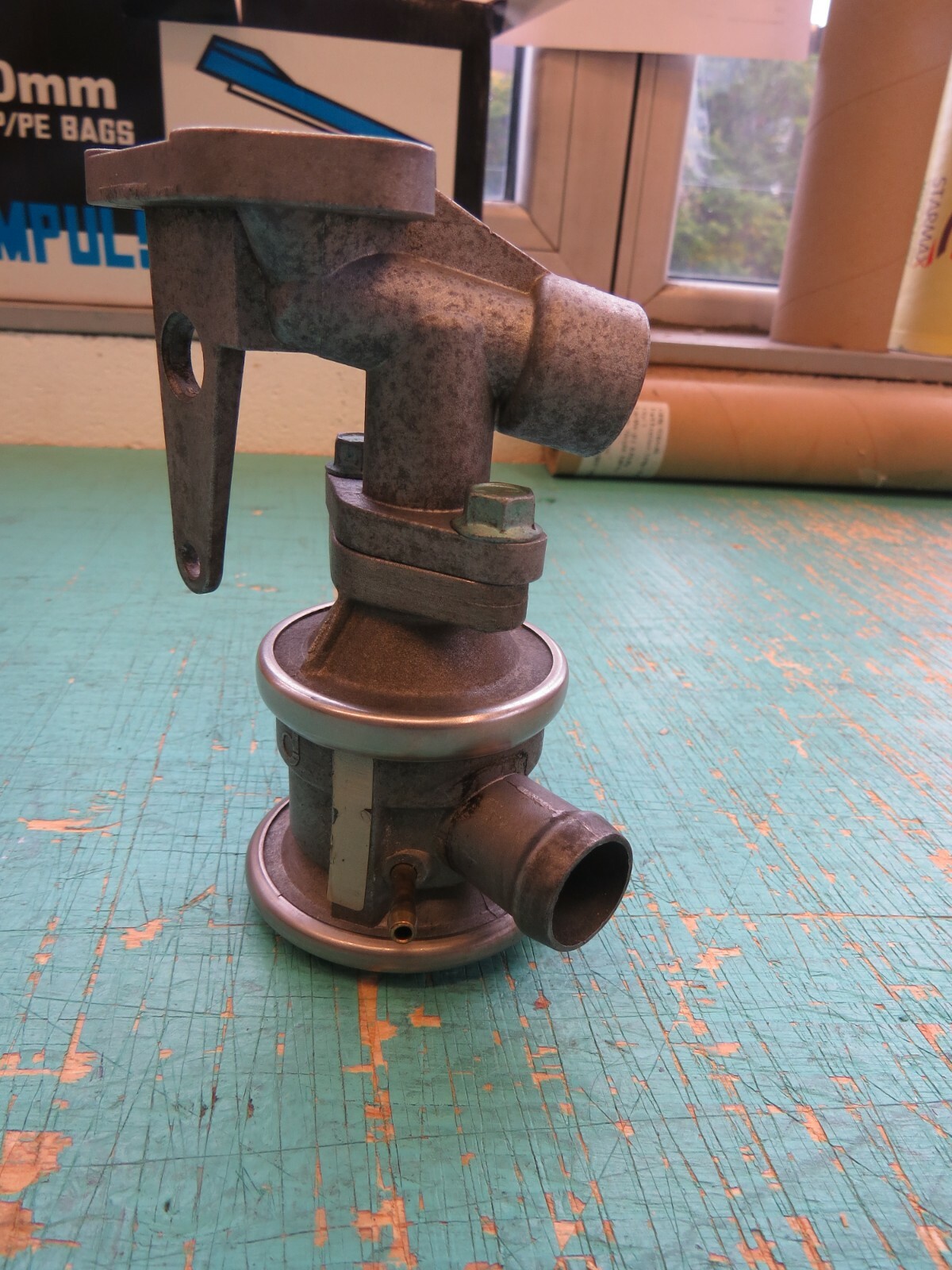 Porsche 911 Boxster 2000-2011 OEM Exhaust Gas Recirculation (EGR) Valve - Image 4