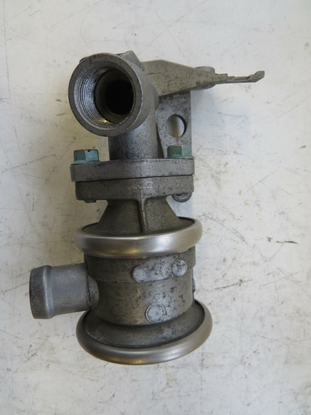 Porsche 911 Boxster 2000-2011 OEM Exhaust Gas Recirculation (EGR) Valve - Image 10