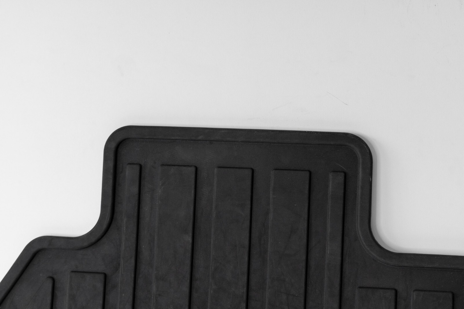 Range Rover Sport Rubber Floor Mat Rear Left OEM 2014 2015 2016 2017 2018 2019 – Image 2