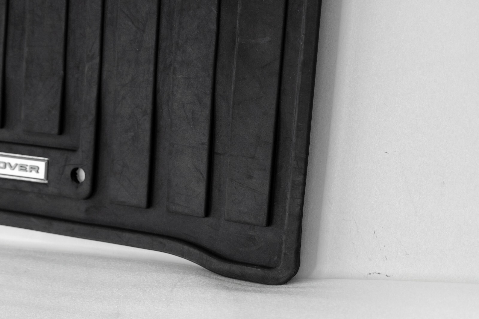 Range Rover Sport Rubber Floor Mat Rear Left OEM 2014 2015 2016 2017 2018 2019 – Image 5