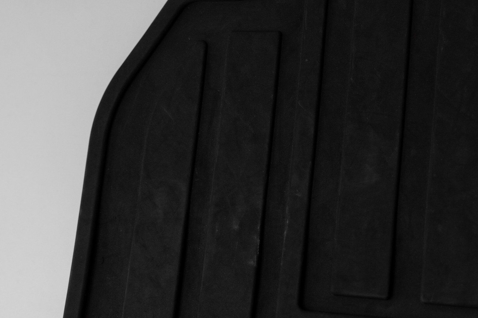 Range Rover Sport Rubber Floor Mat Rear Left OEM 2014 2015 2016 2017 2018 2019 – Image 9