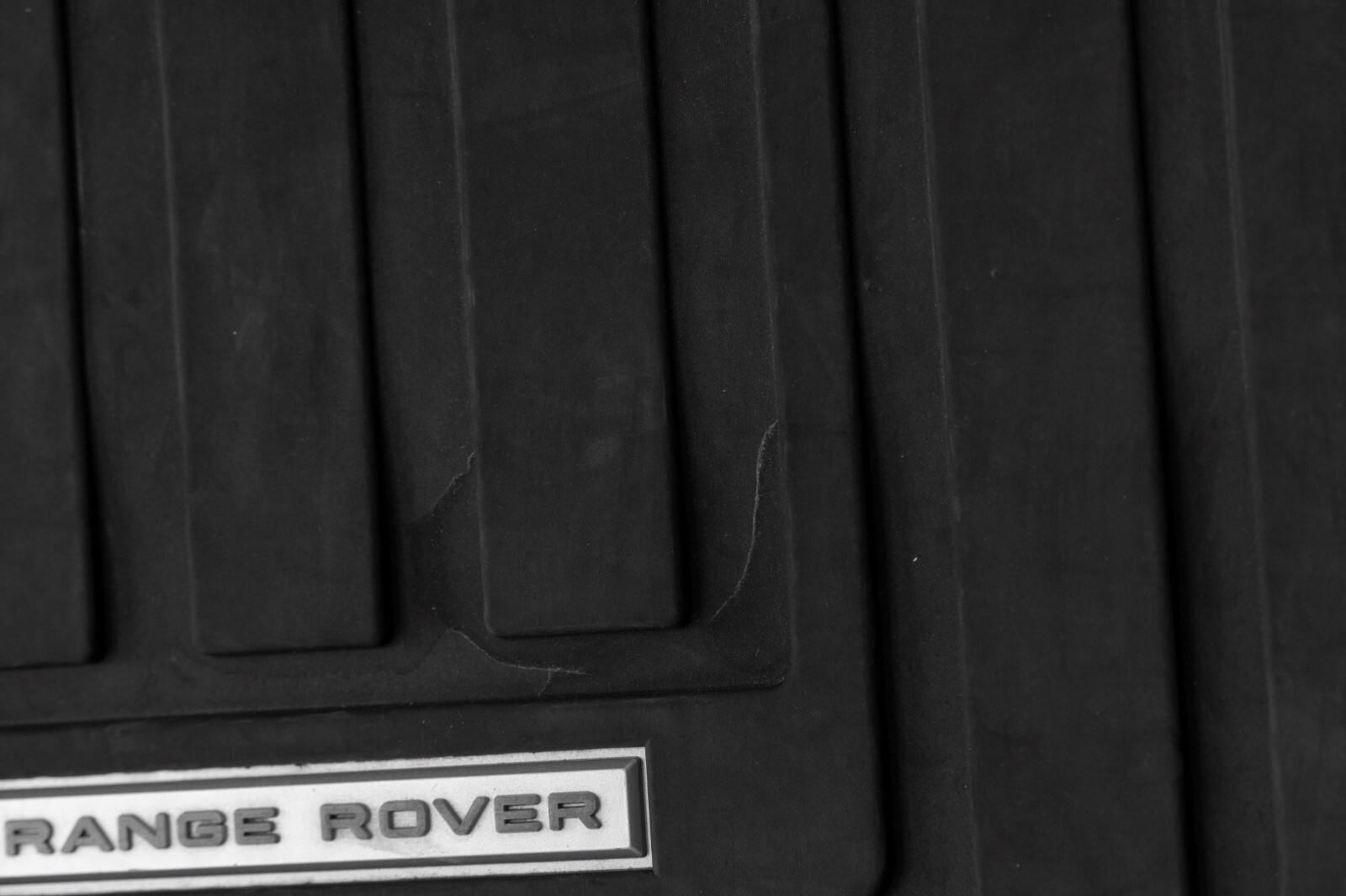 Range Rover Sport 2014-2019 OEM Rubber Floor Mat Rear Right – Image 9