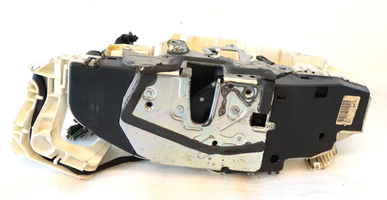 Mercedes 2007-2014 OEM Door Lock Latch Actuator Left (Driver Side) - Image 10