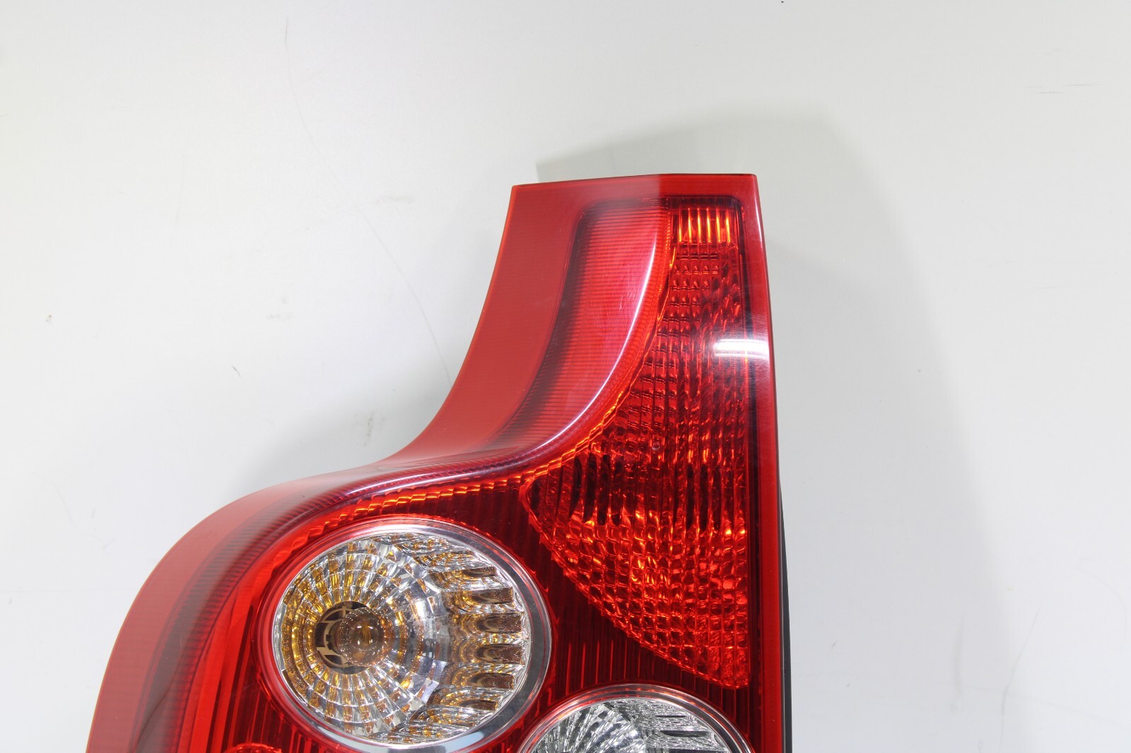 Volvo XC90 2003-2006 OEM Tail Light Tail Lamp Rear Left Lower (Driver Side) – Image 7