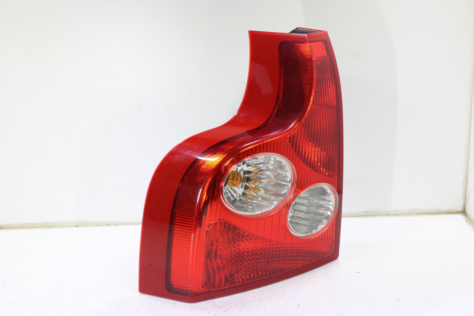 Volvo XC90 2003-2006 OEM Tail Light Tail Lamp Rear Left Lower (Driver Side) – Image 10