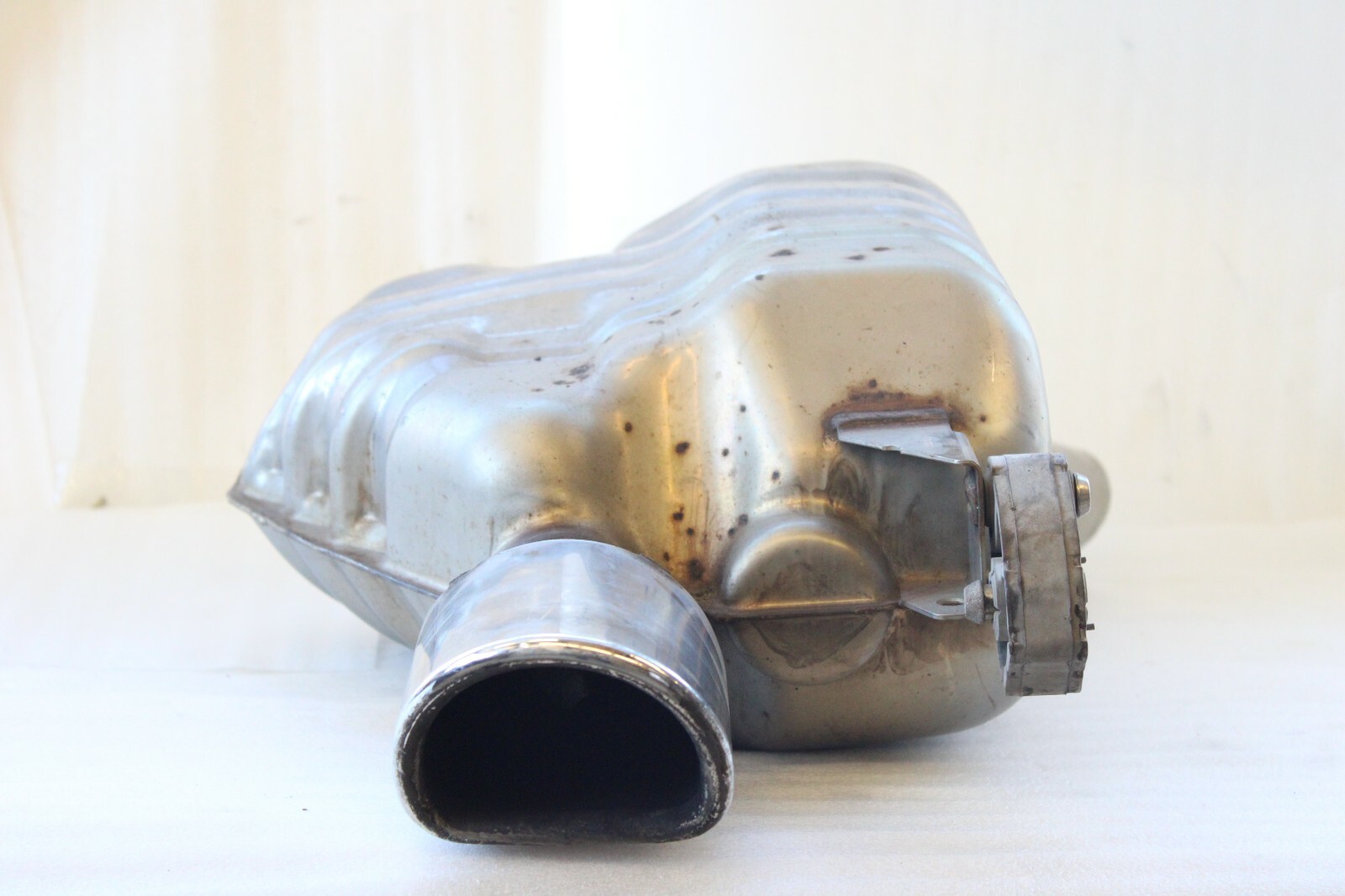 Audi Q5 SQ5 3.0L 2013 2014 2015 2016 2017 OEM Muffler Rear Left Side 8R0253611AN - Image 2