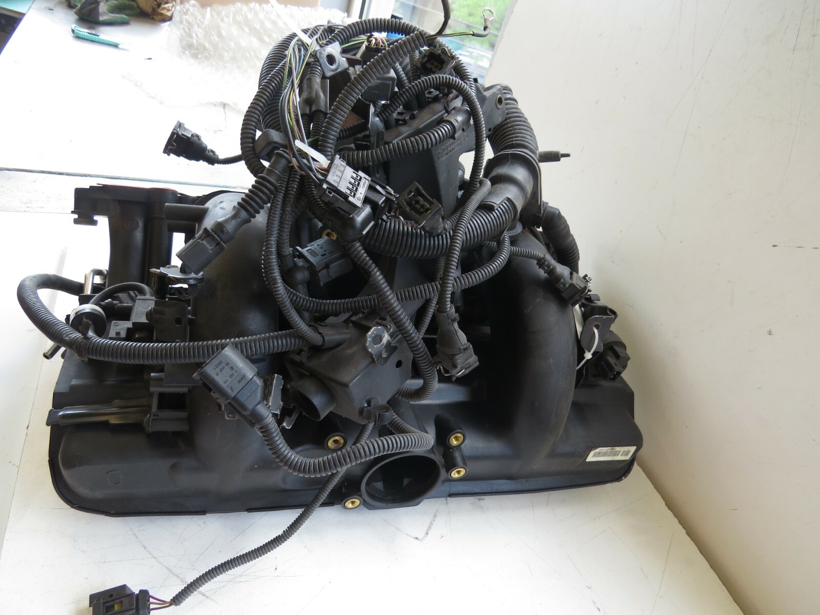 BMW 3,5,7,X & Z Series 2000-12 OEM Air Intake Manifold, Ignition Module 7523291 - Image 7