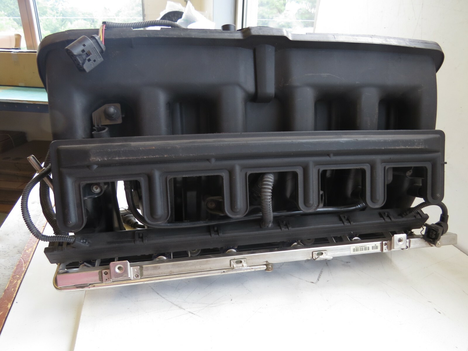 BMW 3,5,7,X & Z Series 2000-12 OEM Air Intake Manifold, Ignition Module 7523291 - Image 9