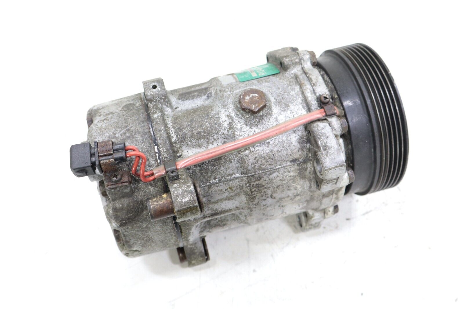 VW Cabrio Golf Jetta Passat 1993-2002 OEM Air Conditioning Compressor w/Clutch – Image 11