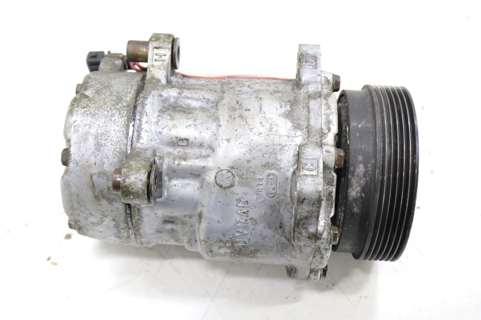 VW Cabrio Golf Jetta Passat 1993-2002 OEM Air Conditioning Compressor w/Clutch – Image 12