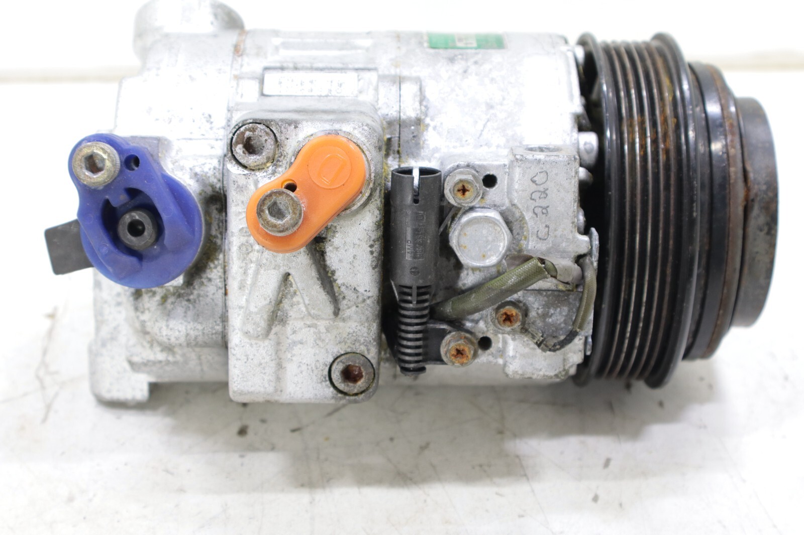 Mercedes W140 1996-2004 OEM A/C Air Conditioning Compressor w/Clutch - Image 10