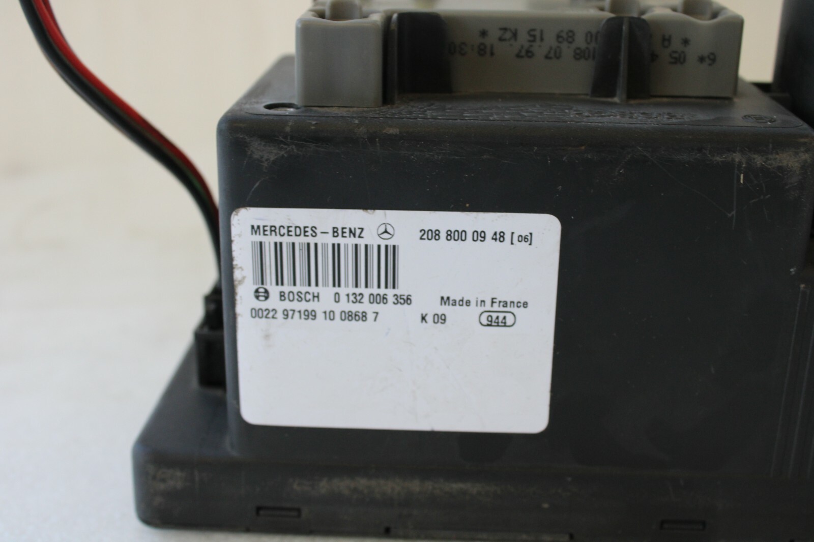 Mercedes C220 C280 1994 1995 OEM Vacuum Supply Pump Vacuum Pump