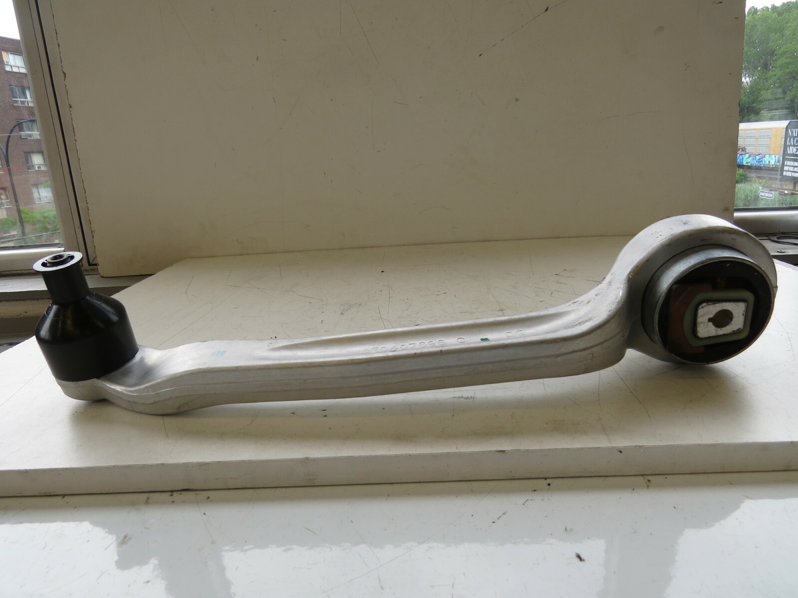 Audi S8, Bentley Suspersports 2007-11 OEM NEW Rear Right Control Arm Wishbone – Image 4