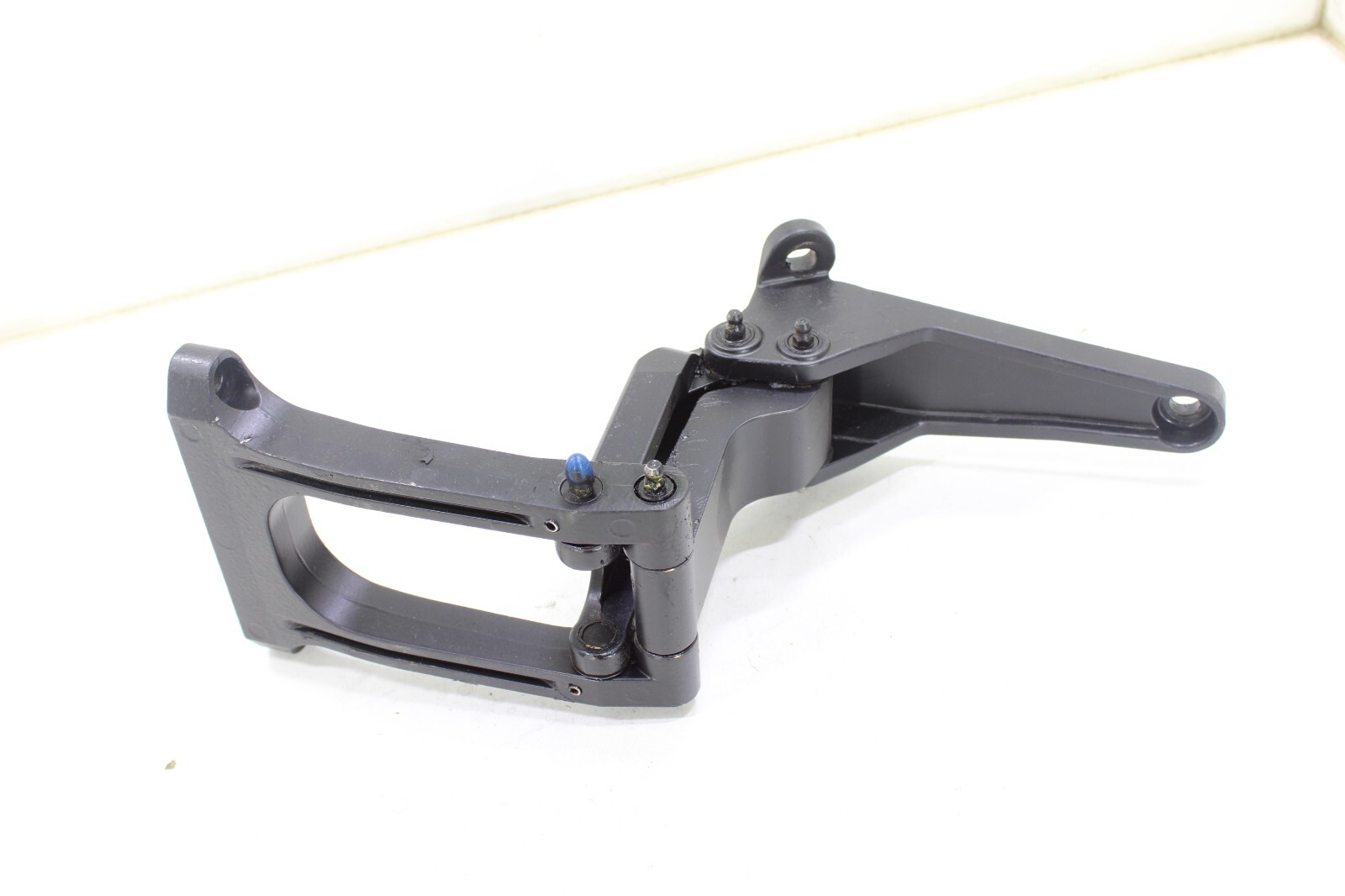 Bentley Bentayga 2017-2020 OEM Step Bracket Front Left