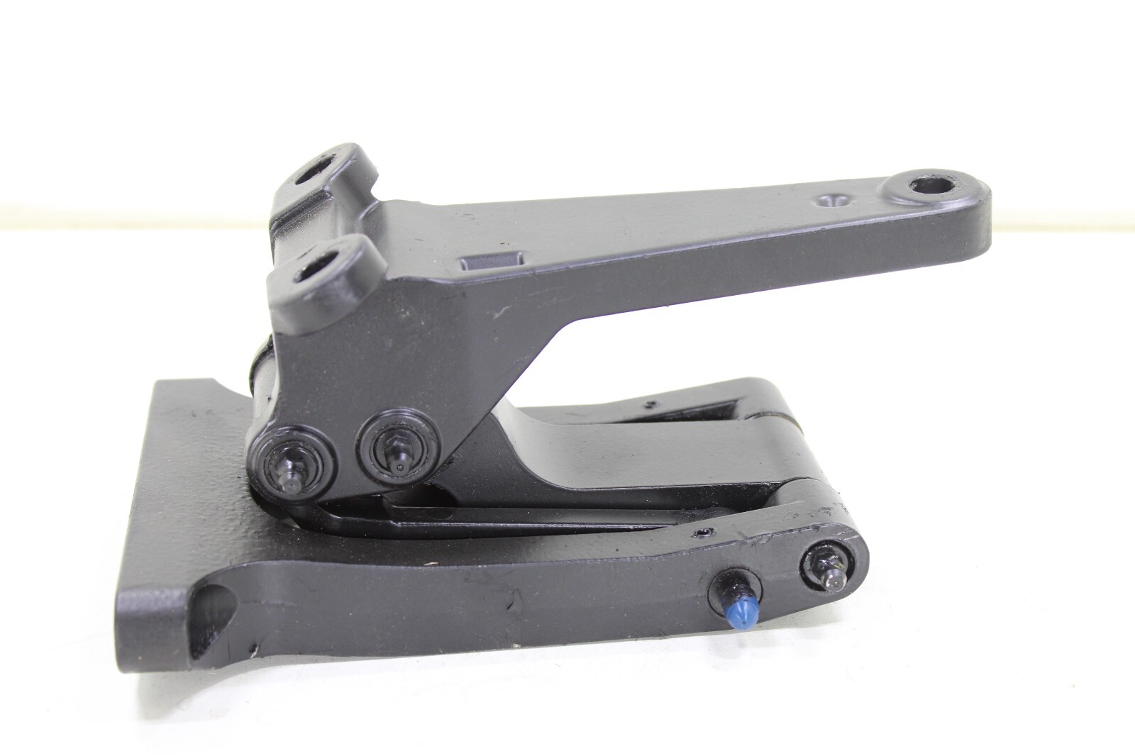 Bentley Bentayga 2017-2020 OEM Step Bracket Front Left – Image 2