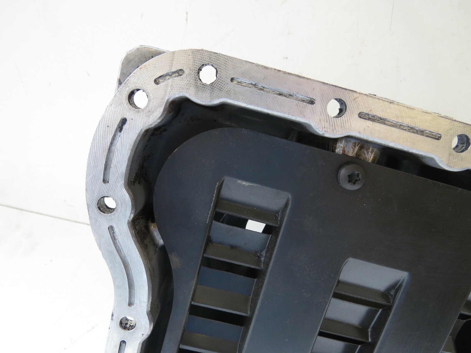 Audi Q7 VW Touareg 3.6L 2007-2010 OEM Engine Oil Pan - Image 8