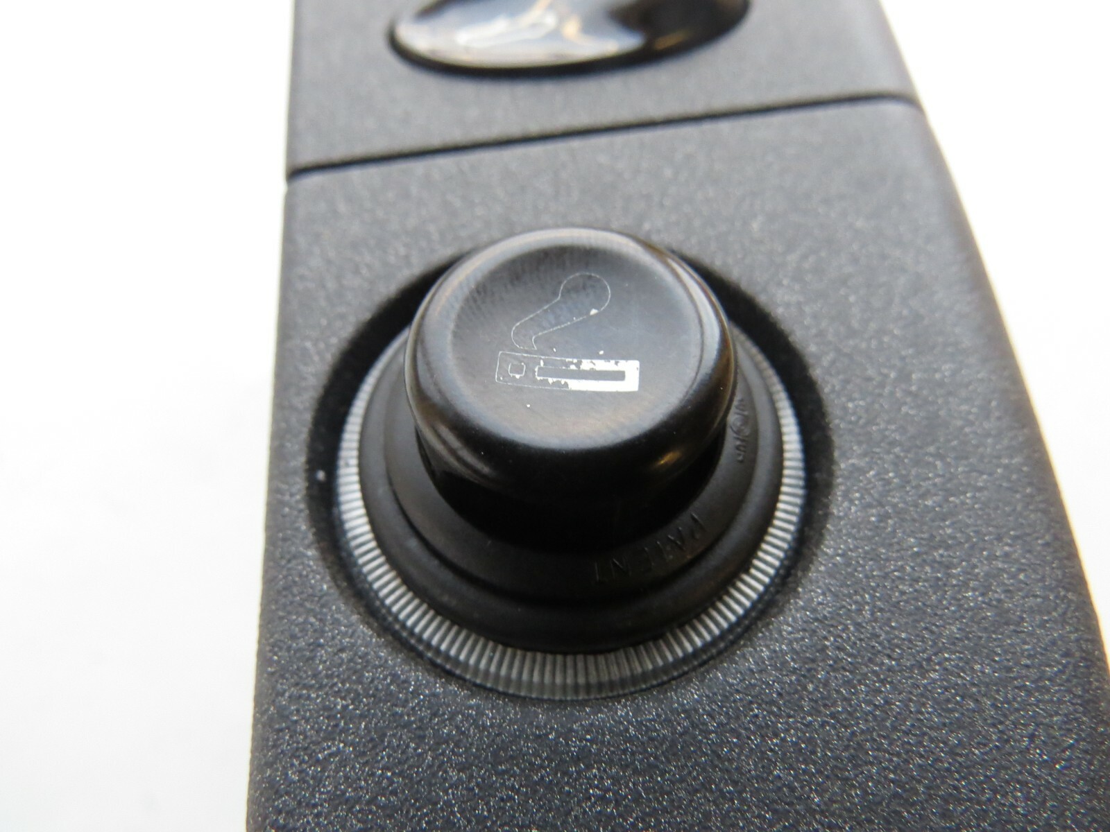 Porsche 911 Carrera 1998-2005 OEM Center Console Switch Trim Right Hand - Image 3