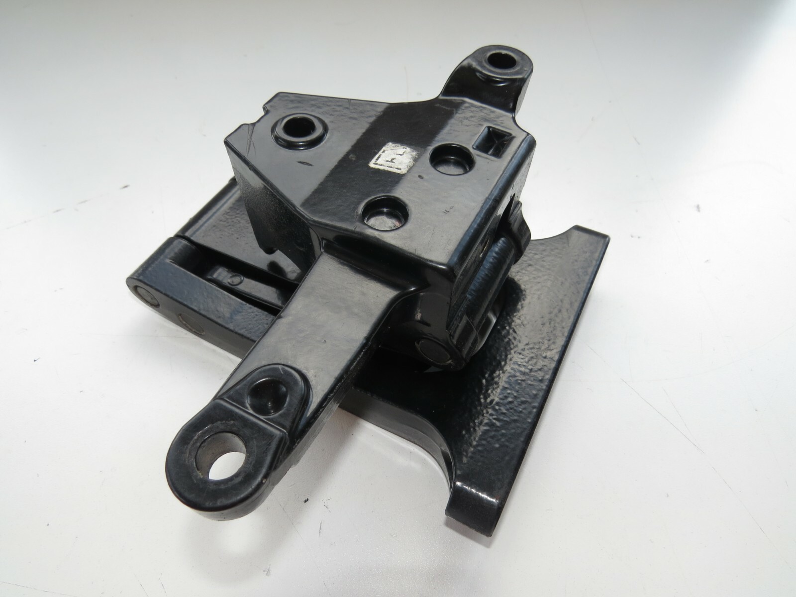Bentley Bentayga 2017-2020 OEM Step Bracket Rear Left - Image 4