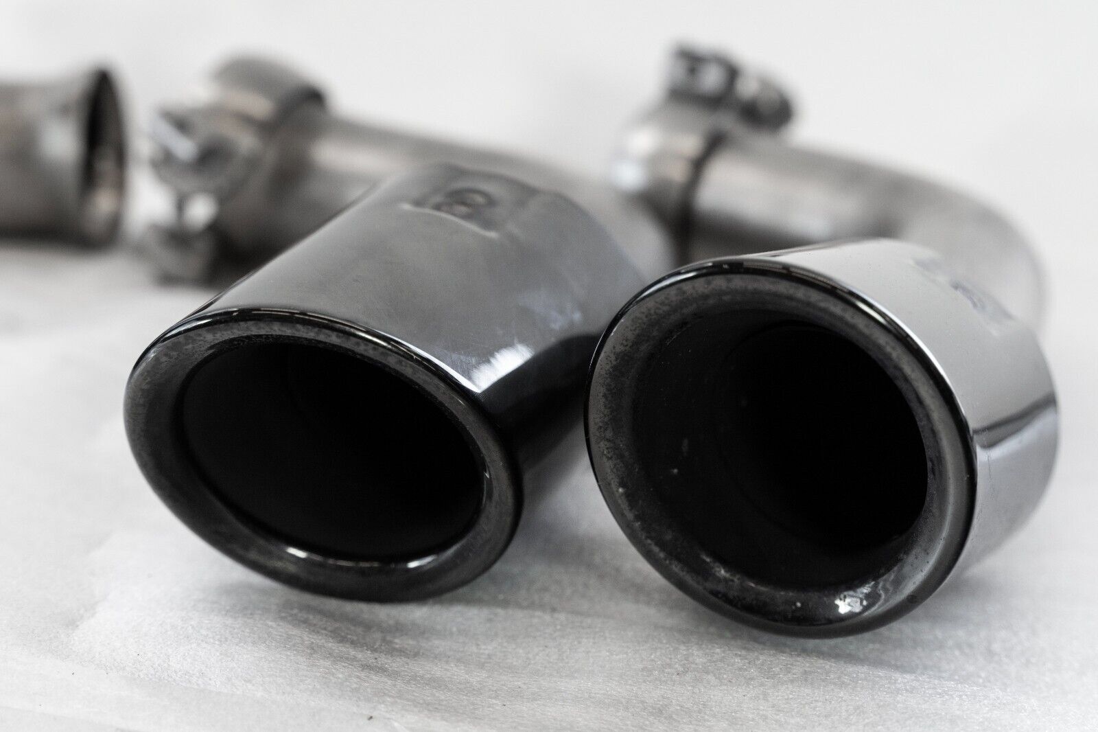 Porsche Cayenne GTS Turbo S Sport Exhaust Muffler Tips Black 2015-2018 OEM Set – Image 4