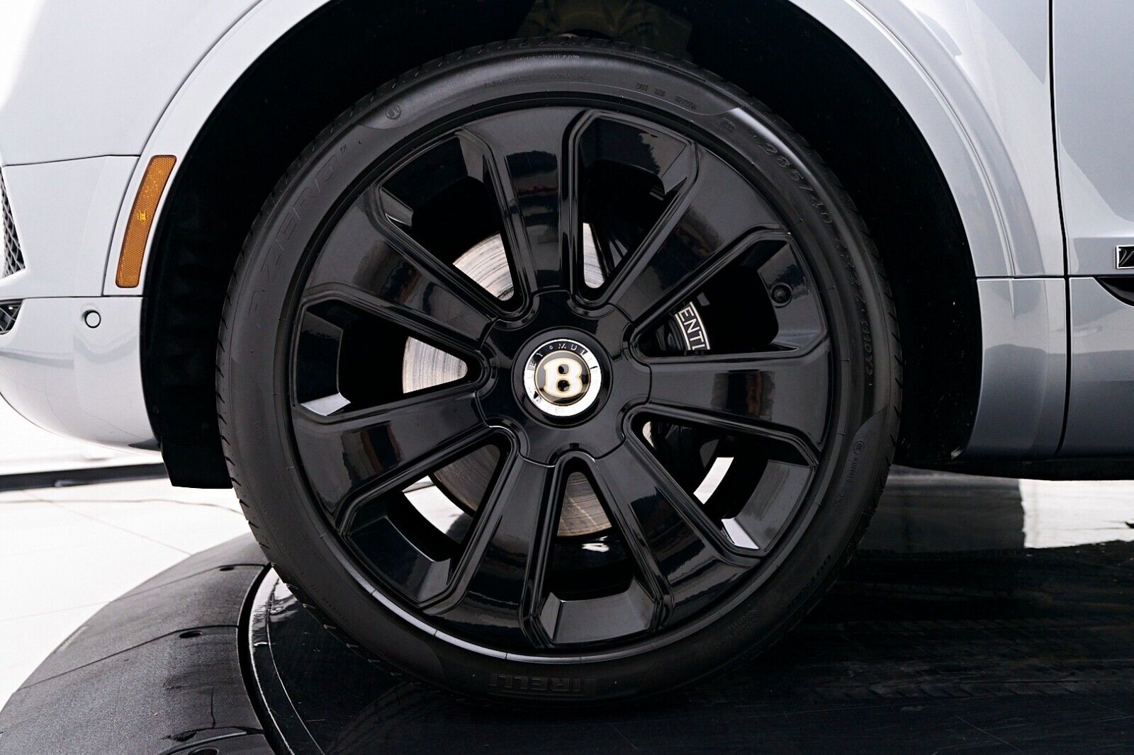 Bentley Bentayga 22" inch rim OEM 2016-2020 Genuine Original Paragon Wheel - Image 4