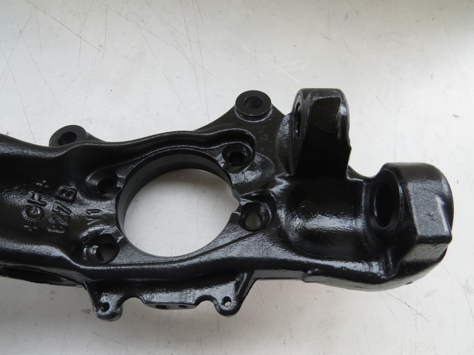 VW Phaeton 2004-2006 OEM Steering Knuckle Spindle Hub Front Right - Image 6