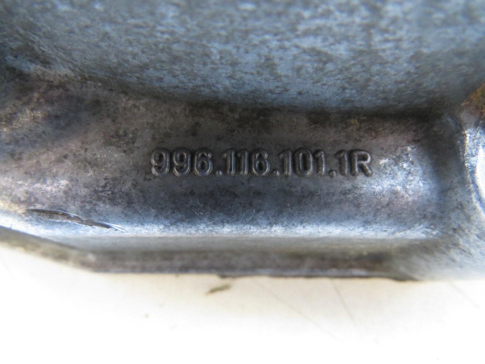 Porsche 911Carrera 1998-2008 OEM Intermediate Housing 99611610110;996-116-101-10 - Image 11