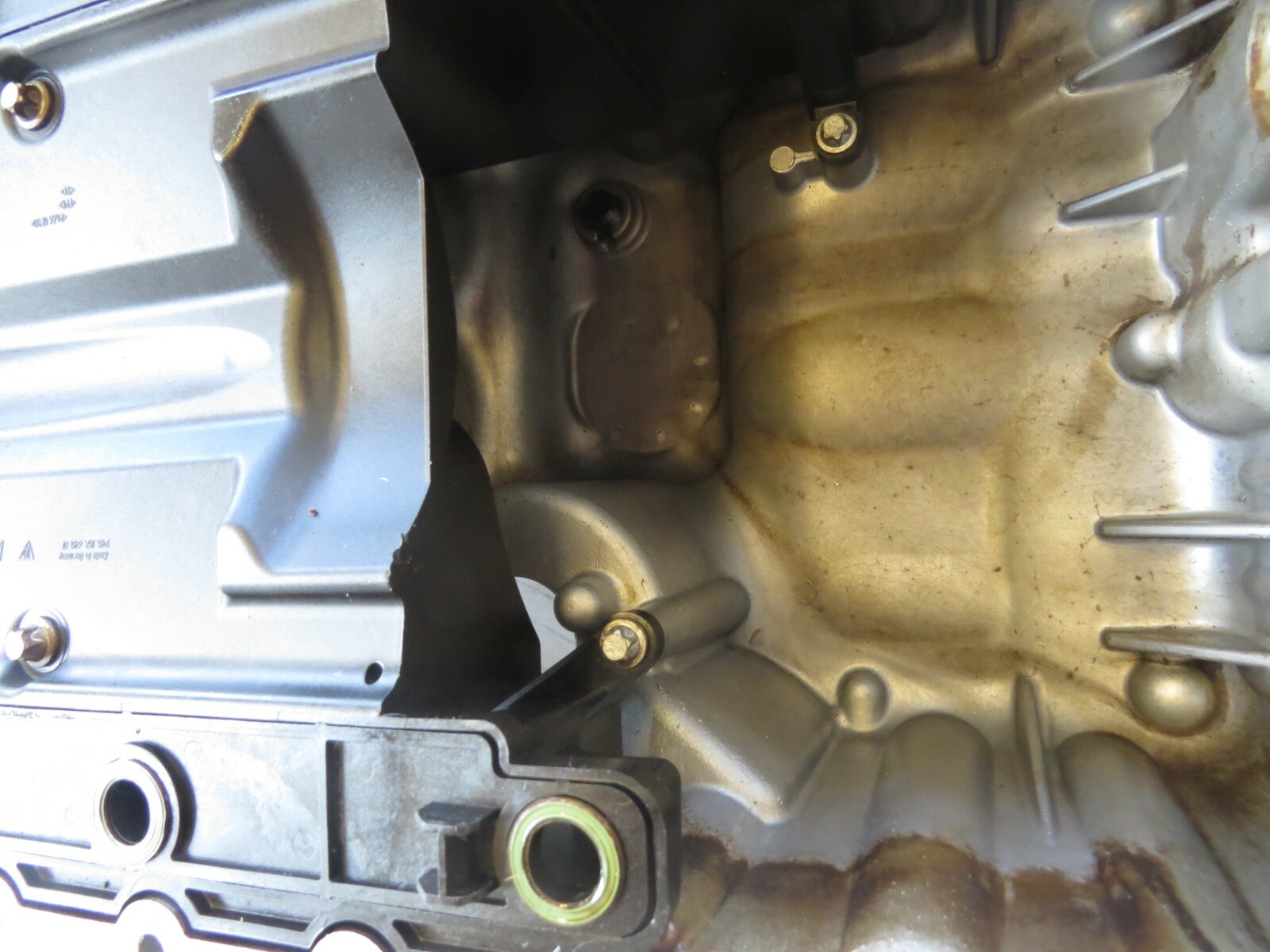 Porsche Cayenne 4.5L 2003-2006 OEM Engine Oil Pan – Image 6