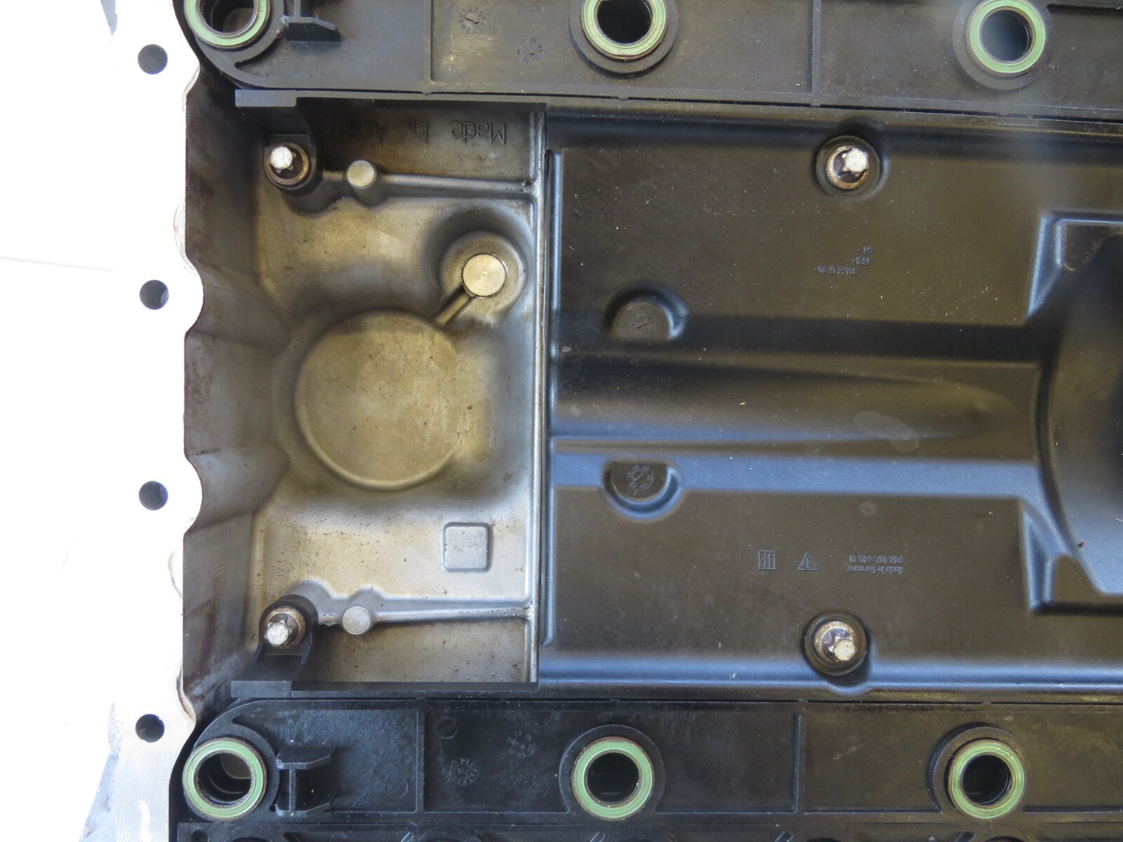 Porsche Cayenne 4.5L 2003-2006 OEM Engine Oil Pan – Image 7