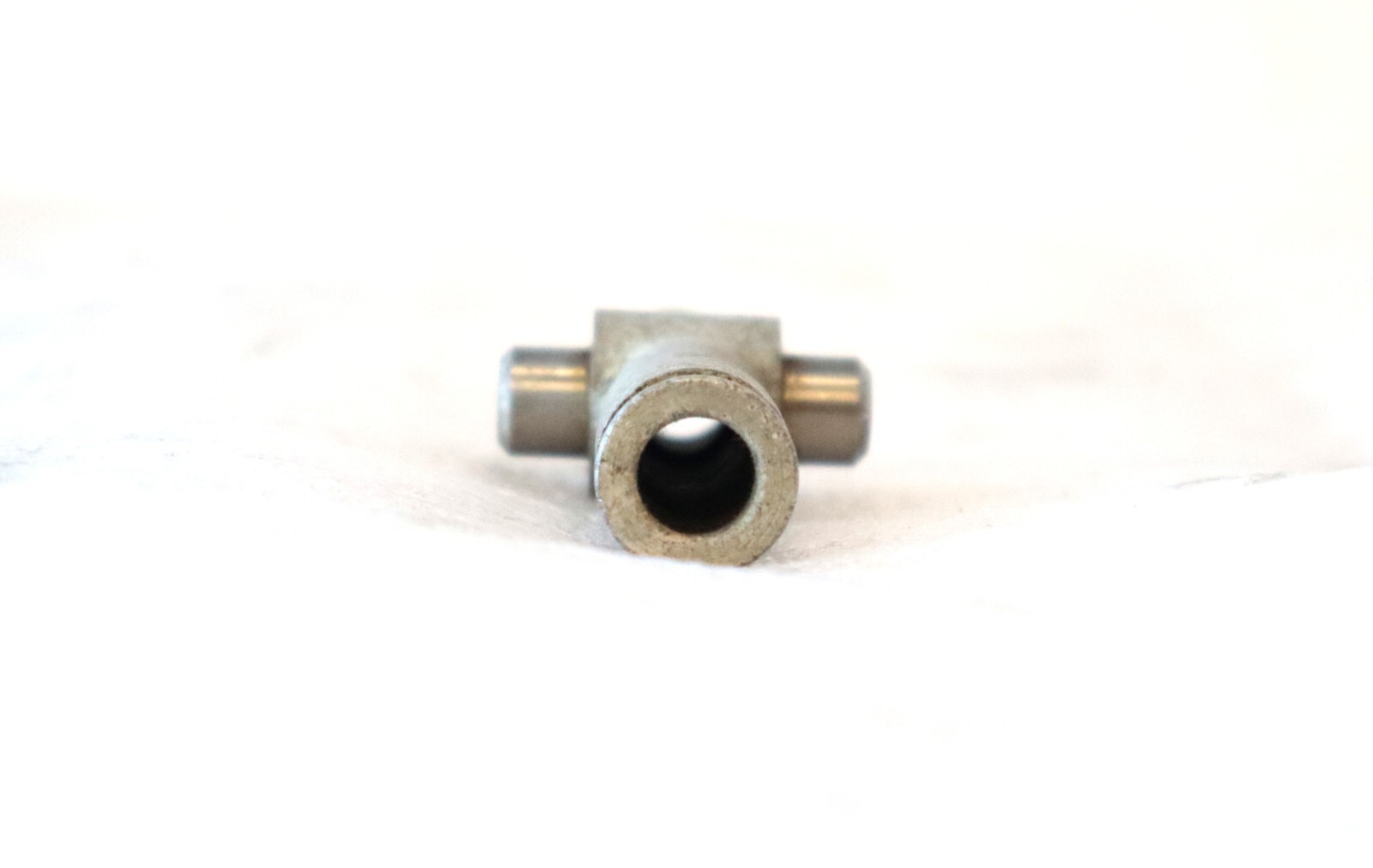 Bentley Rolls Royce 1959-1968 OEM NOS Brake Master Cylinder Trunnion Upper - Image 4