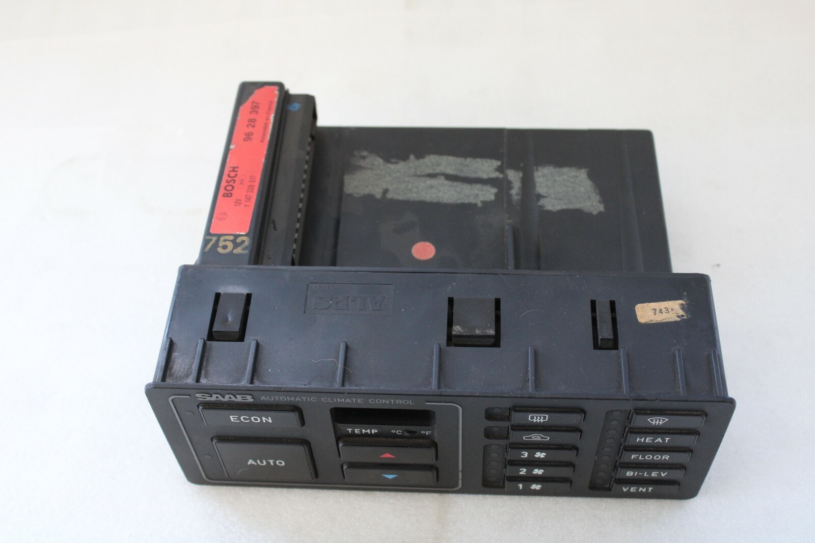 SAAB 9000 1986-1988 1989 1990 1991 1992 1993 OEM CCM HVAC Climate Control Unit - Image 5