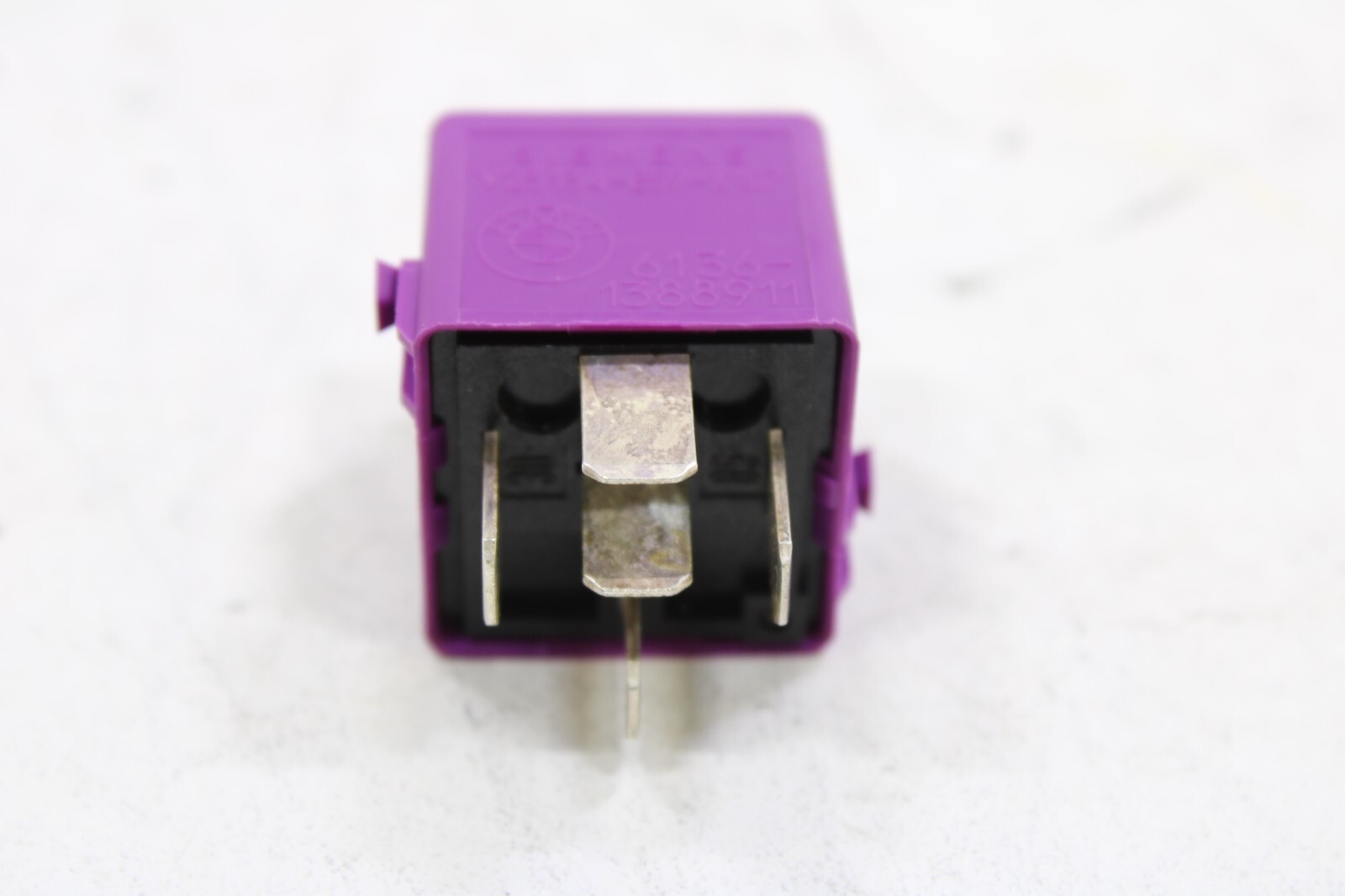 Rolls-Royce Bentley BMW 1975-2008 OEM NEW Violet 5 Prong Air Injection Relay - Image 3