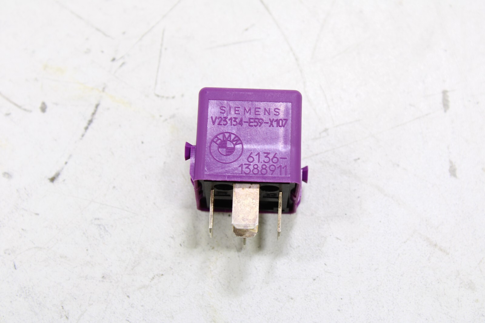 Rolls-Royce Bentley BMW 1975-2008 OEM NEW Violet 5 Prong Air Injection Relay - Image 9