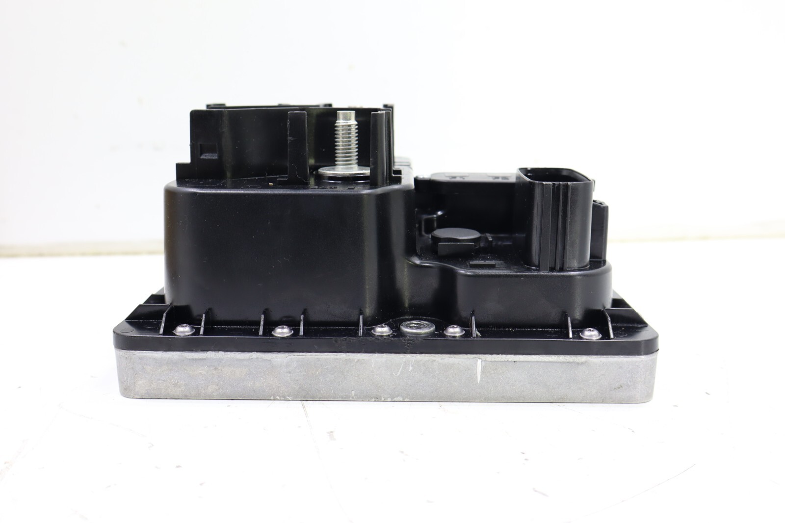Land Rover Defender 90 110 130 Ranger Rover Sport 2018-2023 OEM Distribution Box - Image 9
