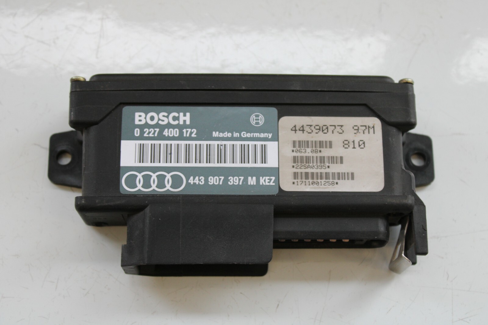 Audi 1990-1996 80 90 100 200 A4 S4 A6 S6 OEM Knock Sensor Module - Image 2