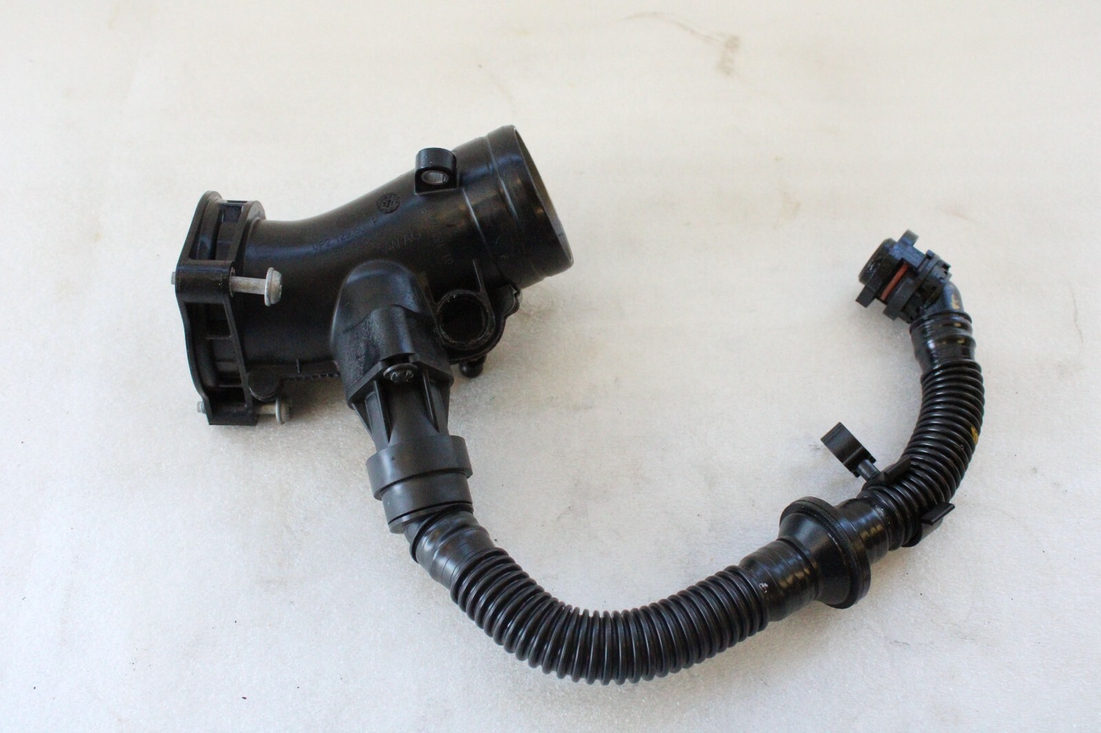 Porsche Panamera 2017 2018 2019 2020 2021 OEM Air Intake Hose Tube RH - Image 3
