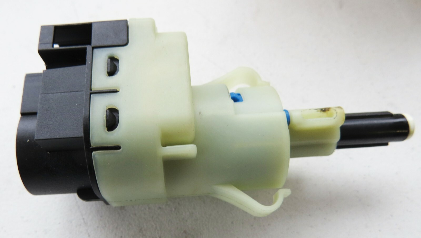 Land Range Rover 1995-1999 2000 2001 2002 2003 2004 2005 OEM Brake Light Switch - Image 7