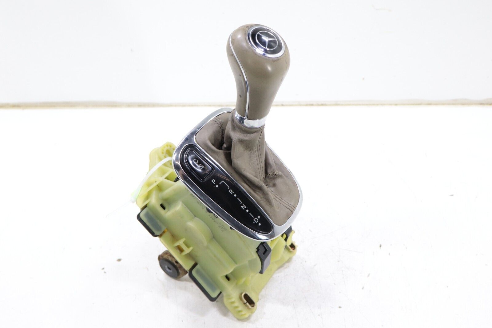 Mercedes CLK350 CLK500 CLK55 CLK550 CLK63 2003-2009 OEM Gear Shift Mechanism - Image 2