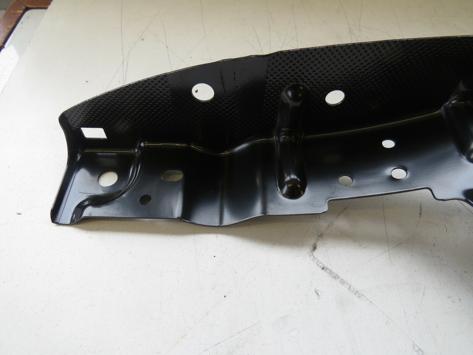 Porsche 911 Boxster Cayman 2005-09 2010 2011 2012 2013 OEM Bumper Support Mount – Image 9