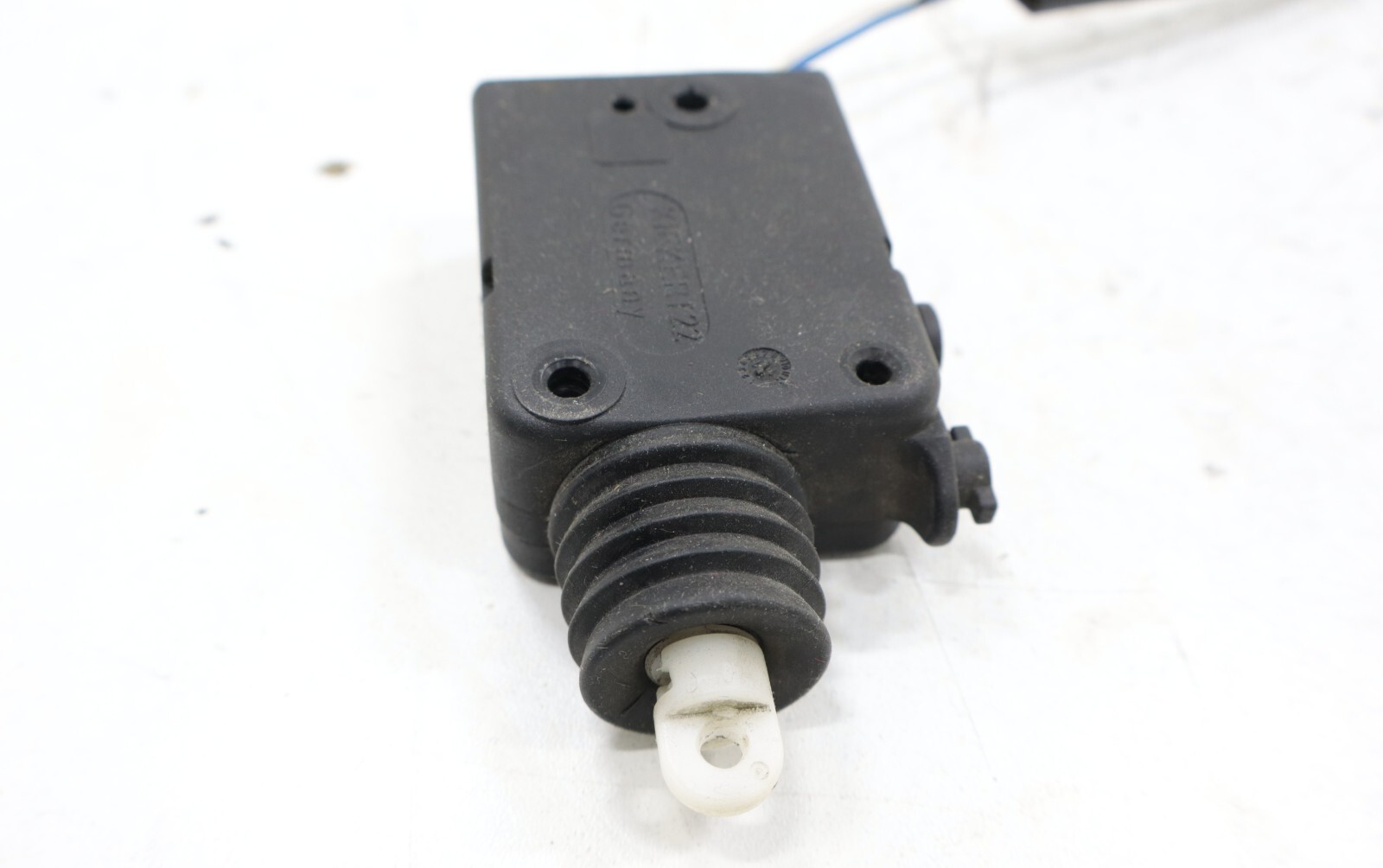 Mercedes G550 G63 AMG 2019-202 OEM Door Lock Actuator Motor Front Left or Right - Image 5