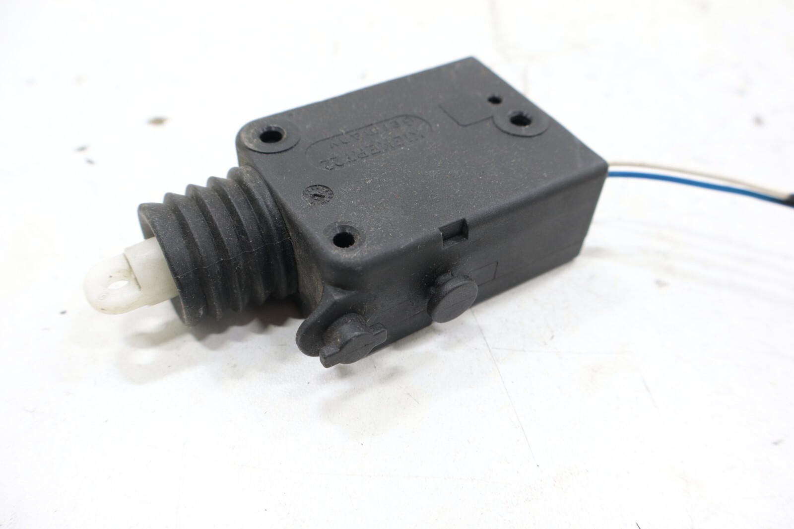 Mercedes G550 G63 AMG 2019-202 OEM Door Lock Actuator Motor Front Left or Right - Image 6