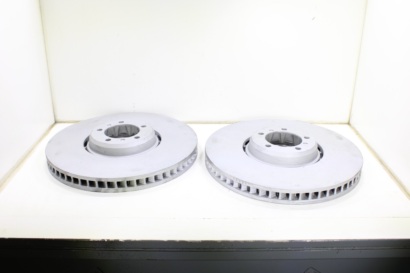 Bentley Continental GT 2018-2022 OEM Front Brake Disc Rotors Set - Image 8