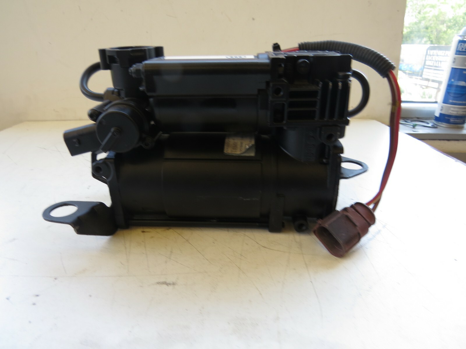 Audi A6 & S6 2005-2011 OEM Shock Spring Air Suspension Compressor - Image 4