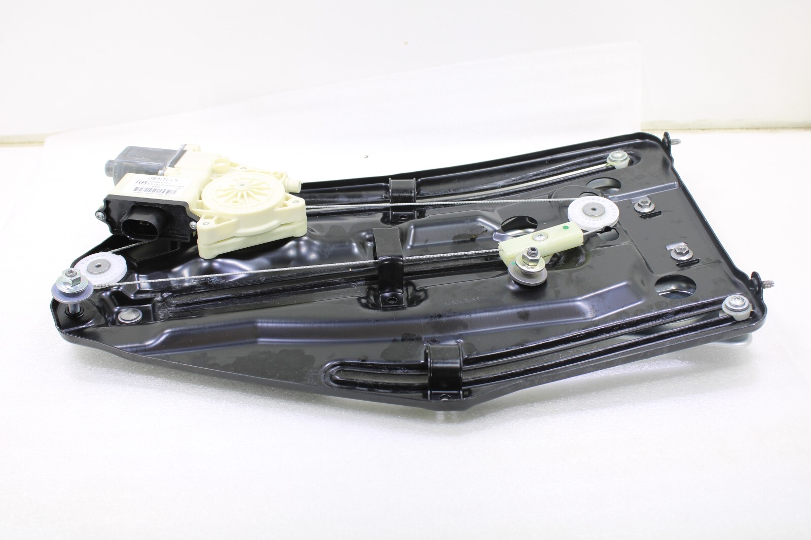 Bentley Continental GTC Supersports 2011-2017 OEM NEW Window Regulator w/Motor - Image 4