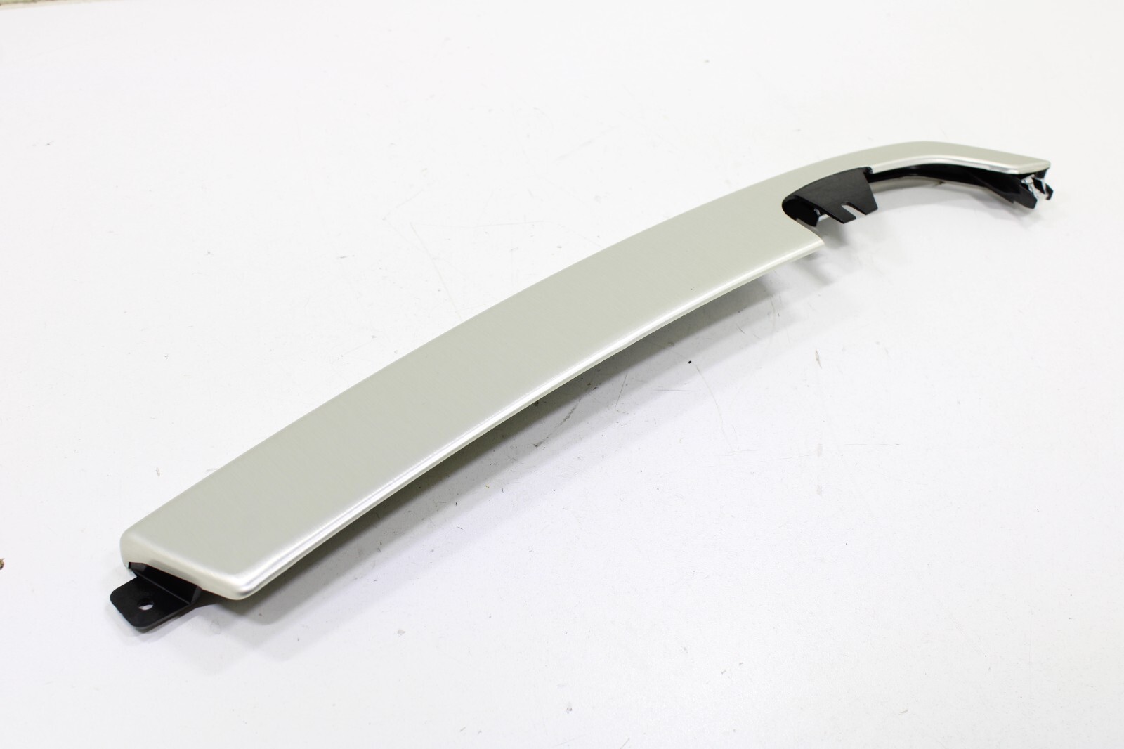 Land Rover Discovery Sport 2.0L 2015-2019 OEM NEW Instrument Panel Side Cover RH - Image 6