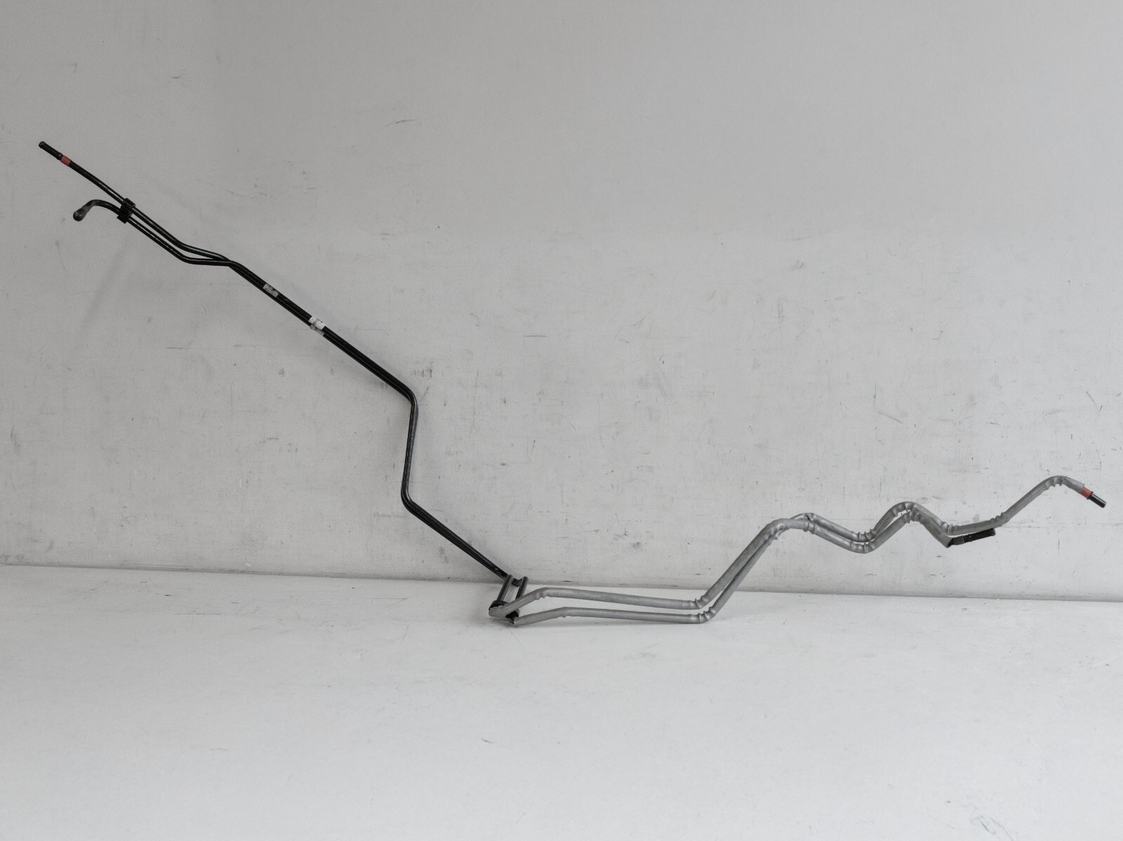 Bentley Fuel Hose SOL to Manifold line OEM PF116885PA 3Z0201358A – Image 2