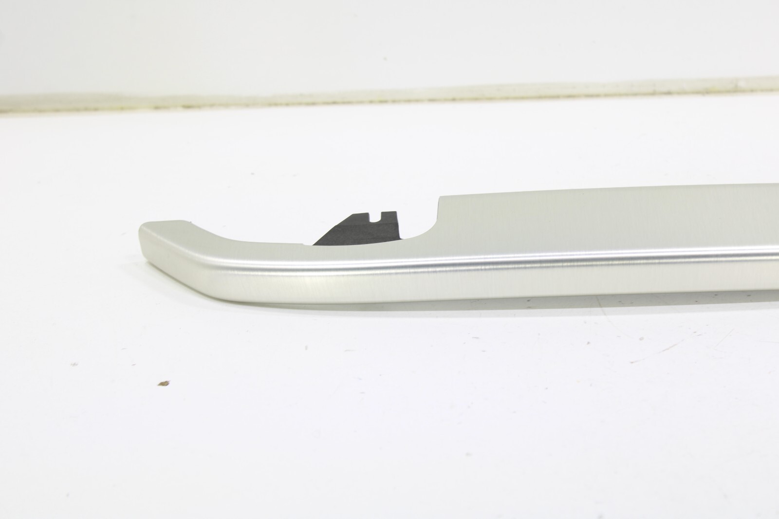 Land Rover Discovery Sport 2.0L 2015-2019 OEM NEW Instrument Panel Side Cover RH - Image 16