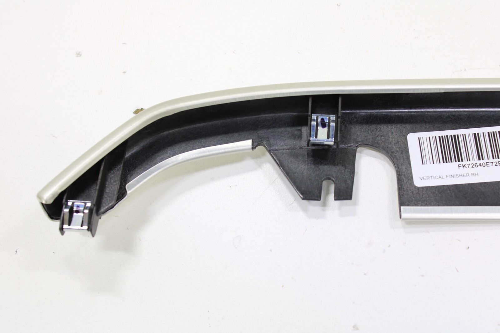 Land Rover Discovery Sport 2.0L 2015-2019 OEM NEW Instrument Panel Side Cover RH - Image 19