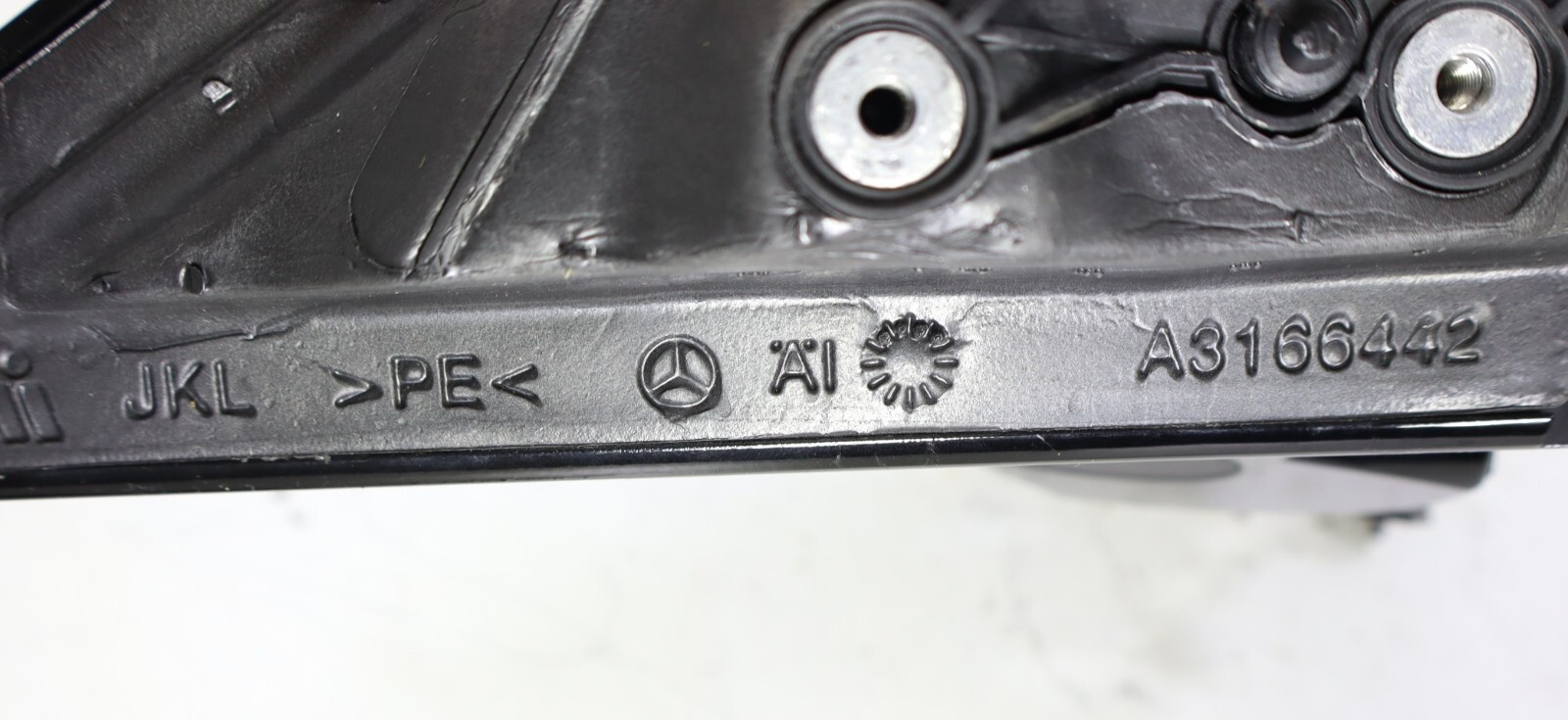 Mercedes E-Class 2009-2018 OEM Side Mirror Frame Right (Passenger Side) - Image 9